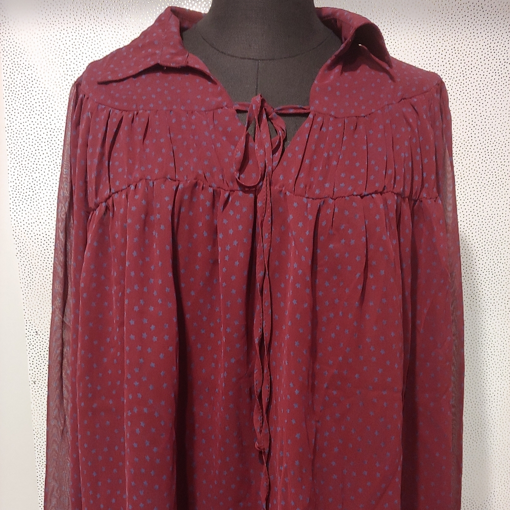SKIES ARE BLUE Star Blouse